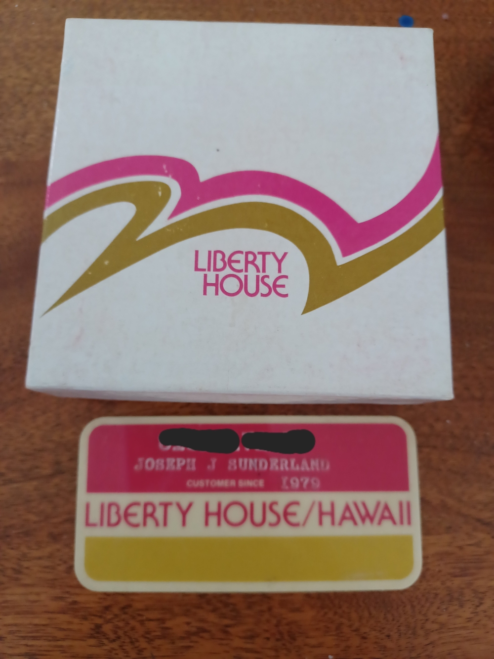 Vintage 1970s Hawaii Liberty House Box with Pink and Gold Graphic